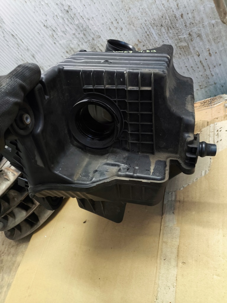 фото №6, Mercedes w169 корпус фільтра повітря a2660940004 ?