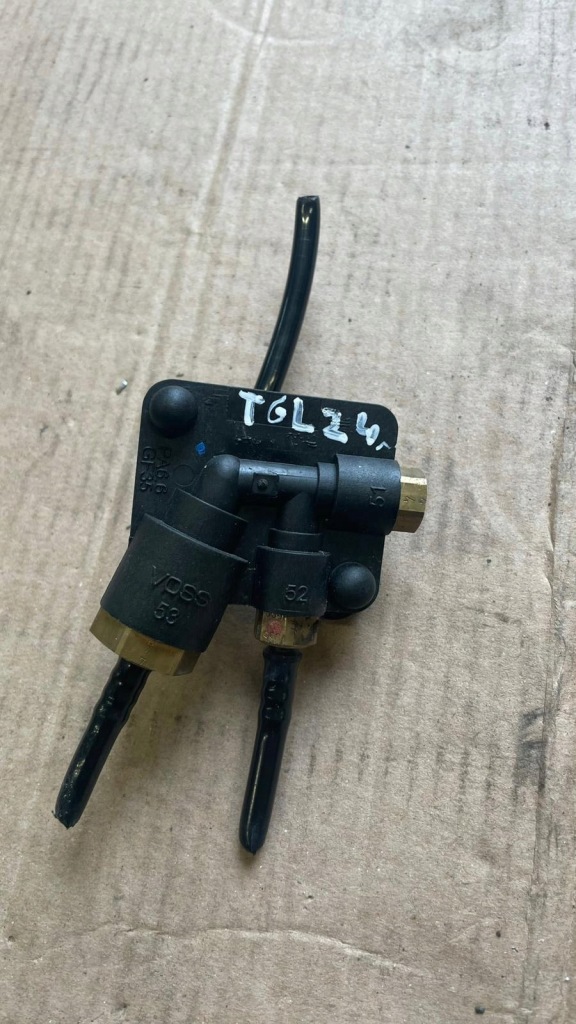 Купити Розподільник з'єднувач клапан повітря voss 53 man tgl euro 6 24r новий model