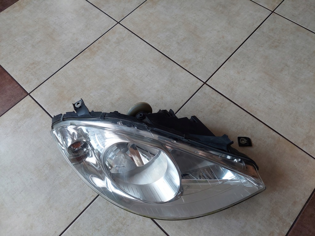 фото №6, Правая лампа перед - mercedes a klasa w169