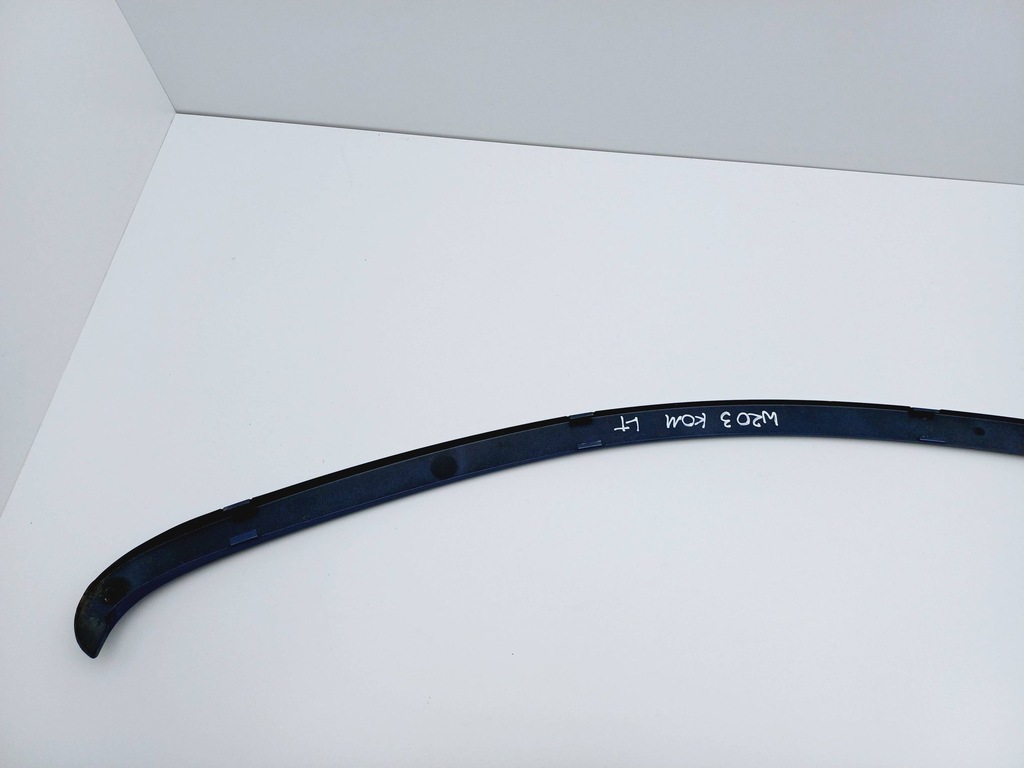 фото №6, Молдинг скло лівий задня mercedes c w203 kombi nr167