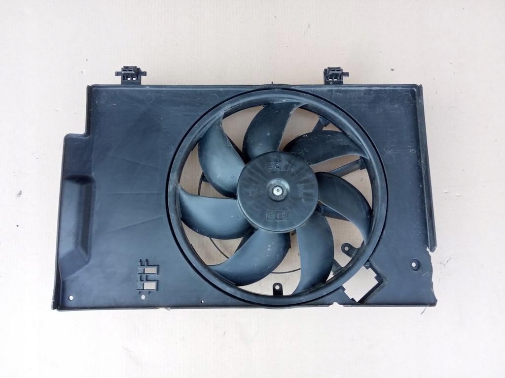 фото №8, Ford fiesta mk7 lift b-max 1.0 eco. - вентилятор радіатора c1b1-8c607-ae