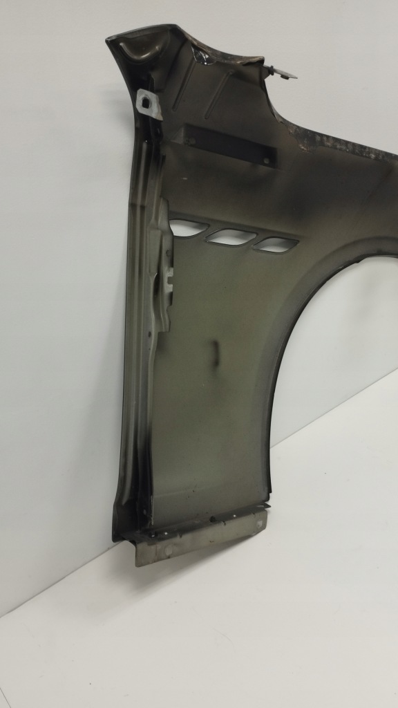 Крыло  левое  перед maserati ghibli 3 14-18r Недорого
