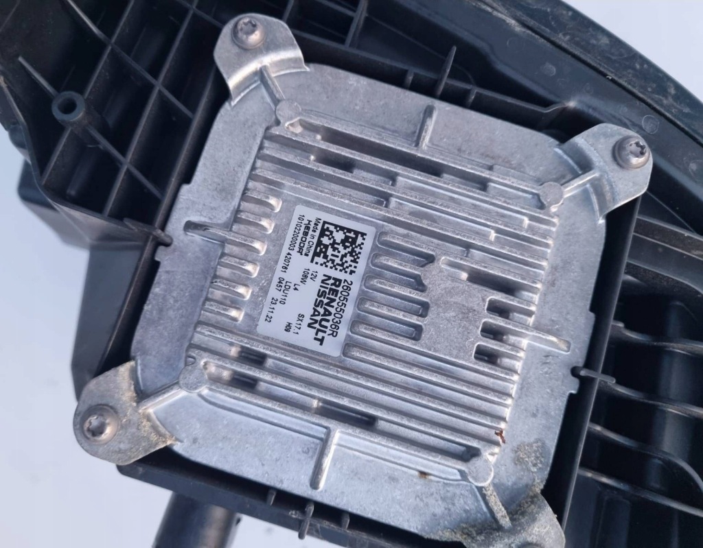 Купити Renault megane v 23- e-tech ліва фара full led 260605490r гарний стан!!!