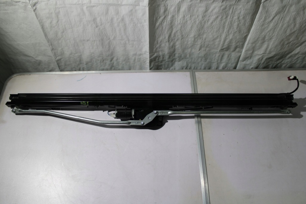 Купить Bmw 6 f06 шторка солнцезащитная стекло задний  задний 7277141