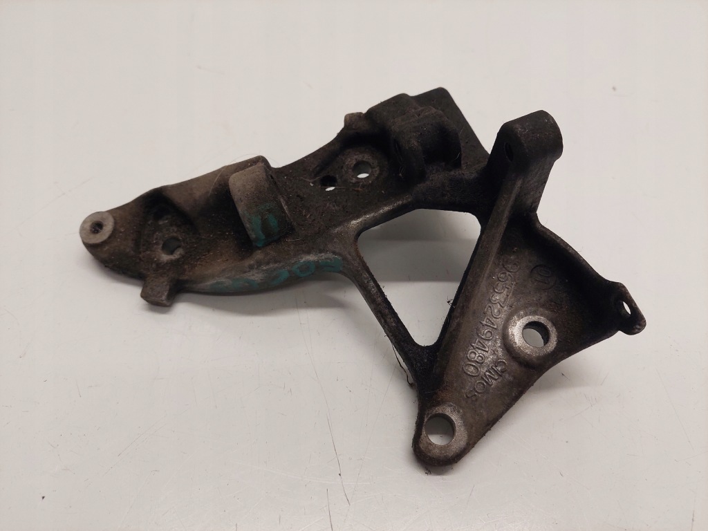 Купить Кронштейн кронштейн генератора ford volvo 1.6 tdci 9653249480