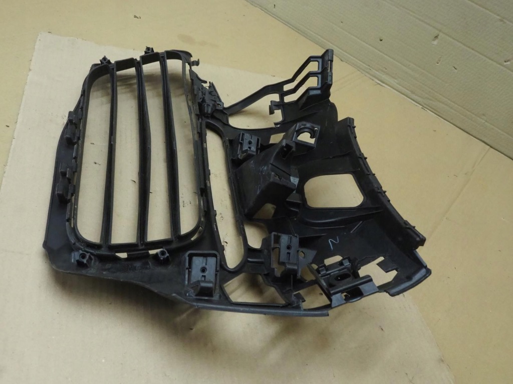 Porsche cayman boxster 982 718 решётка бампера правый  перед 982807684 в Украине