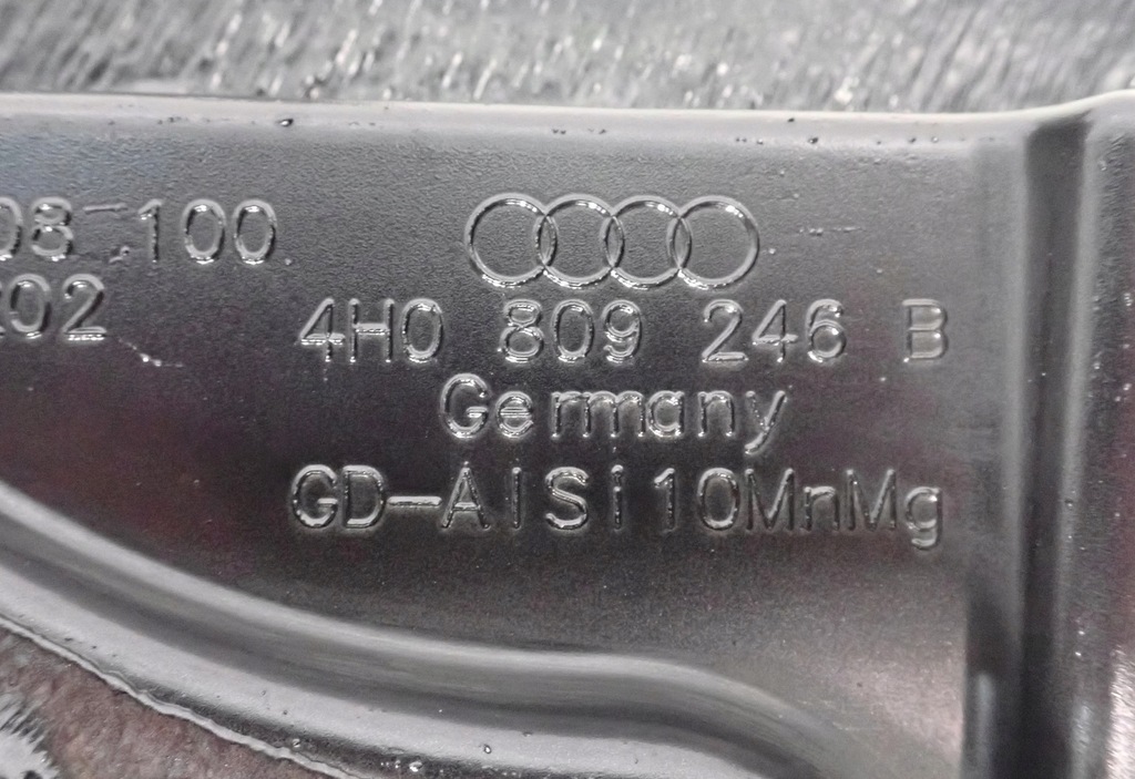 фото №12, Підкрилок крила чверть правий перед lx5r a8 d4