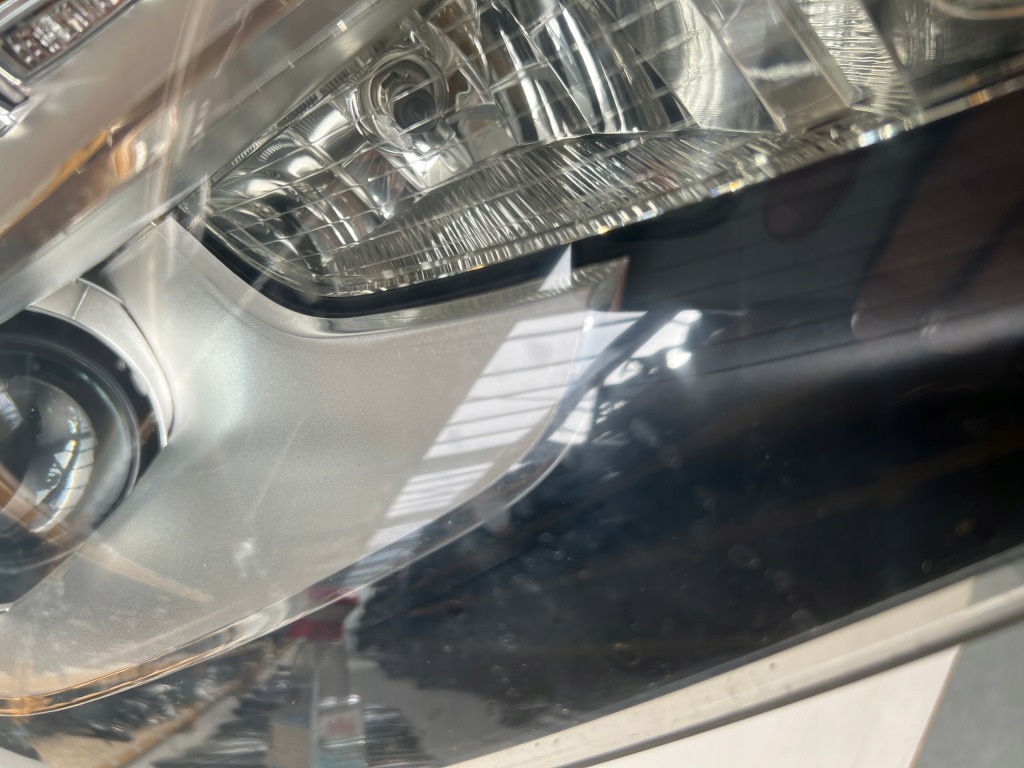 Фара передняя правый  audi q7 4l рестайлинг  ксенон поворотный led 4l0941004ad с Разборки