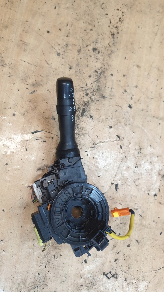 фото №1, Toyota aygo i переключатель комбинированный лента