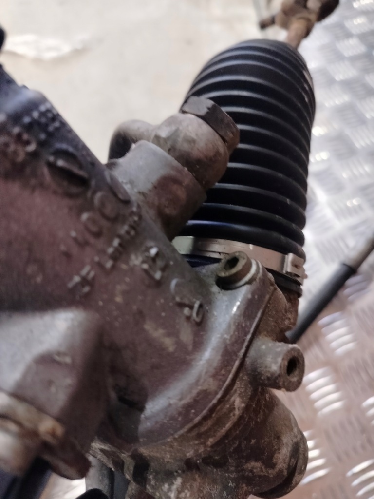 Bmw оригинальный номер 6857976 5' e60 e61 трансмиссия рулевая рулевая рейка в Украине