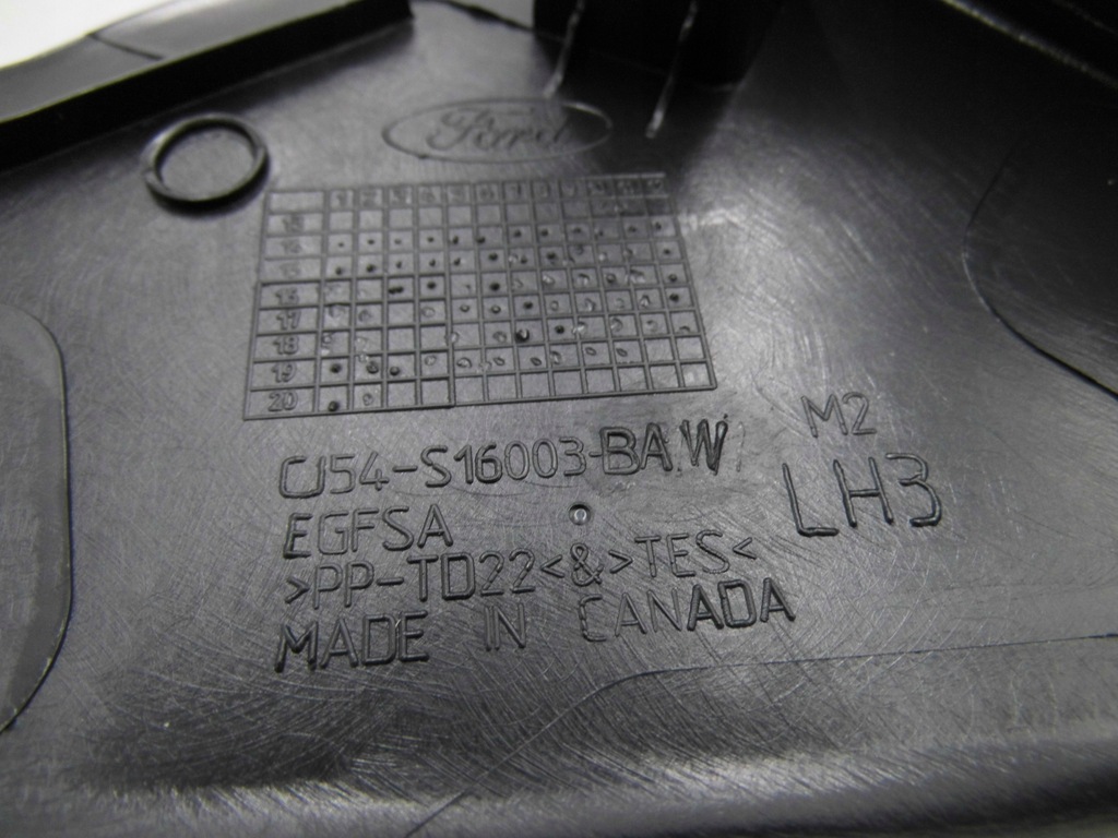 фото №15, Трикутник лівий молдинг przy дзеркало kuga mk2 2012-