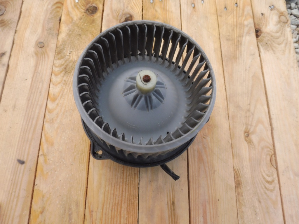 фото №1, Повітродувка subaru legacy outback kombi 2.0