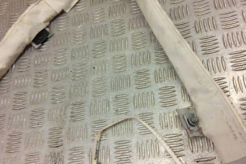 фото №7, Шторка безопасности правая chevrolet captiva c100, c140 985p00004r 2.23l дизель 135kw