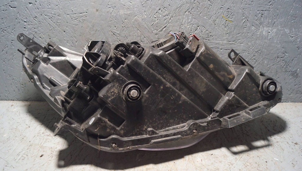 Фара левый перед opel corsa d рестайлинг  s1496 Доставка