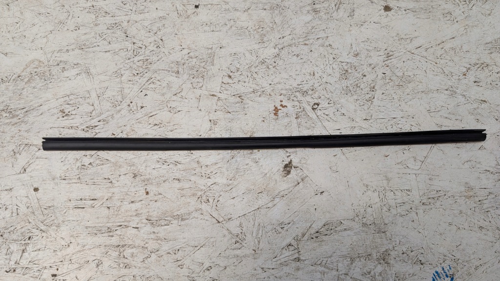 Peugeot 508 ii r8 1.6 thp phev уплотнители радиатора 82915387 Недорого