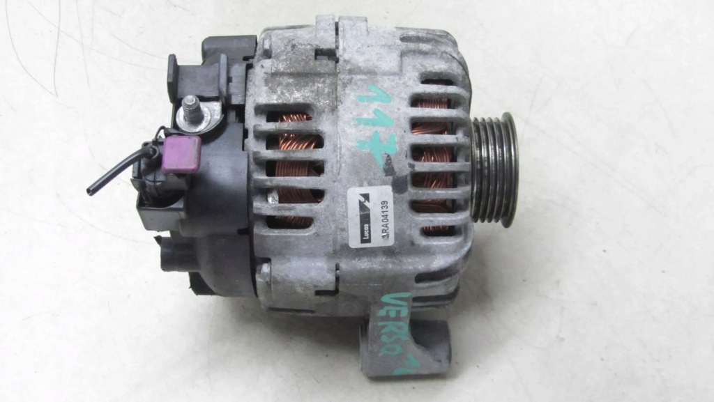 Toyota verso рестайлинг  1.6 генератор a619890a 14- в Украине