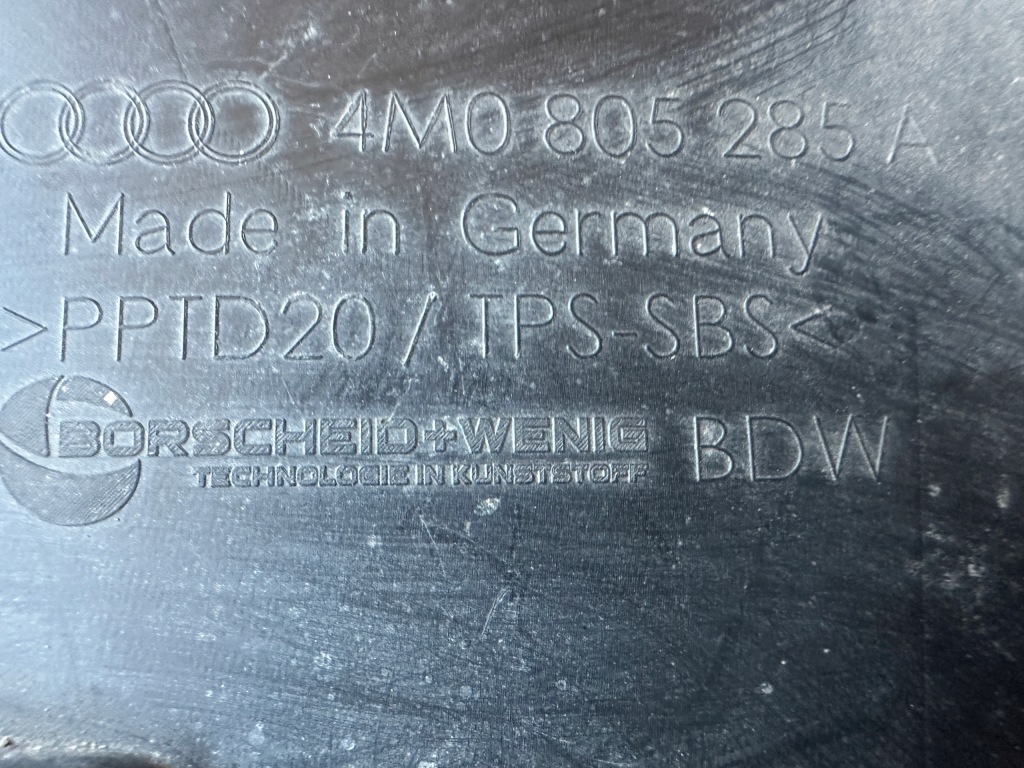 фото №5, Audi q7 4m захист пластикова лампи лівий