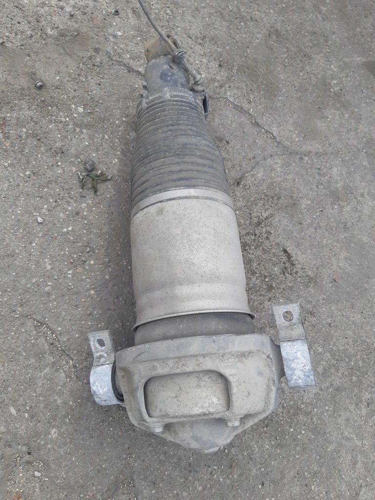 фото №6, Audi q7 4l амортизатор пневматичний правий задня 7l8616020