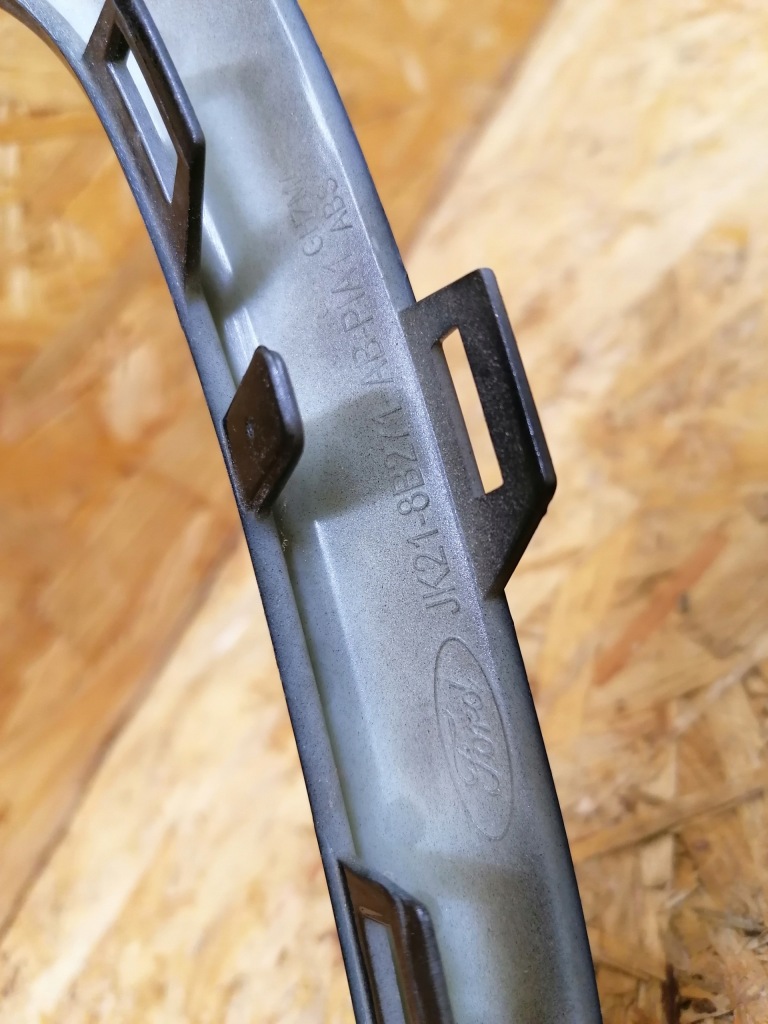 Рамка молдинг решітка решітка радіатора решітка радіатора ford transit custom рестайлінг  2017- Зі Шроту