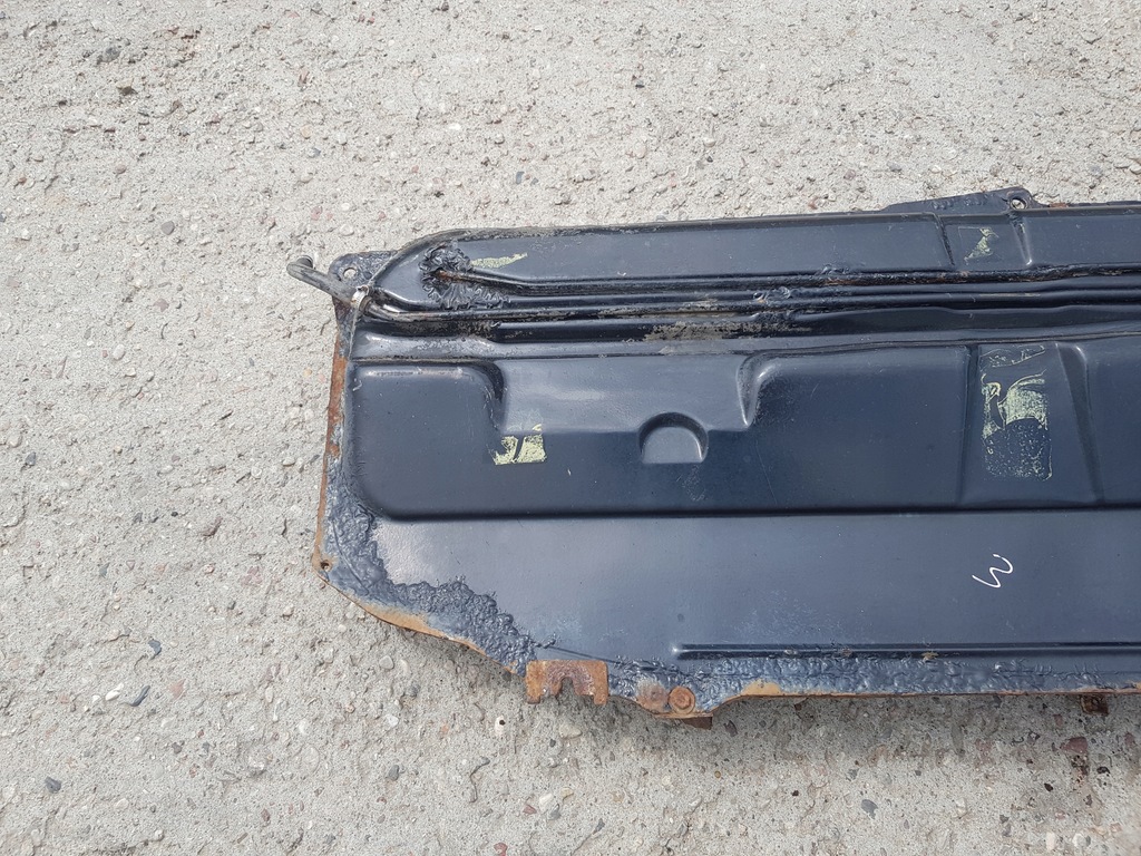 фото №9, Бак топлива bmw e30 узкая лампа coupe