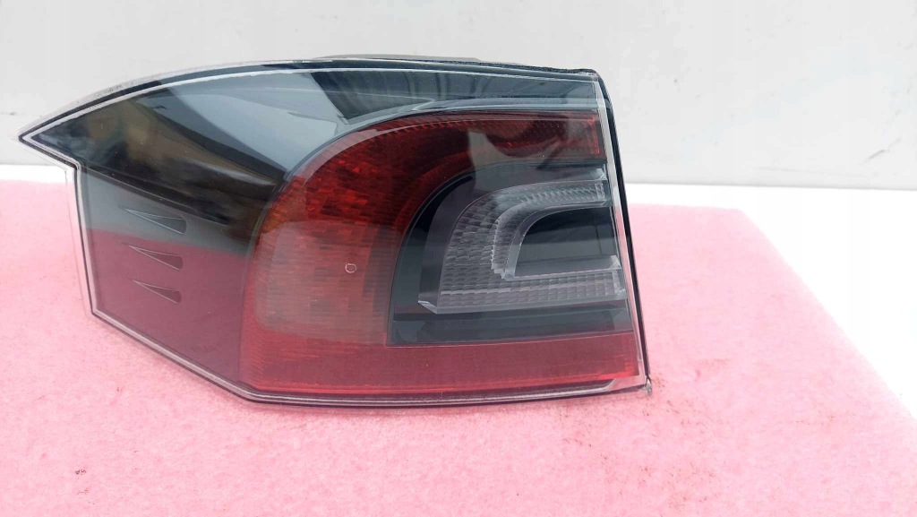 Tesla model s фара левая задний  задняя led новая оригинальный номер 1458 Доставка
