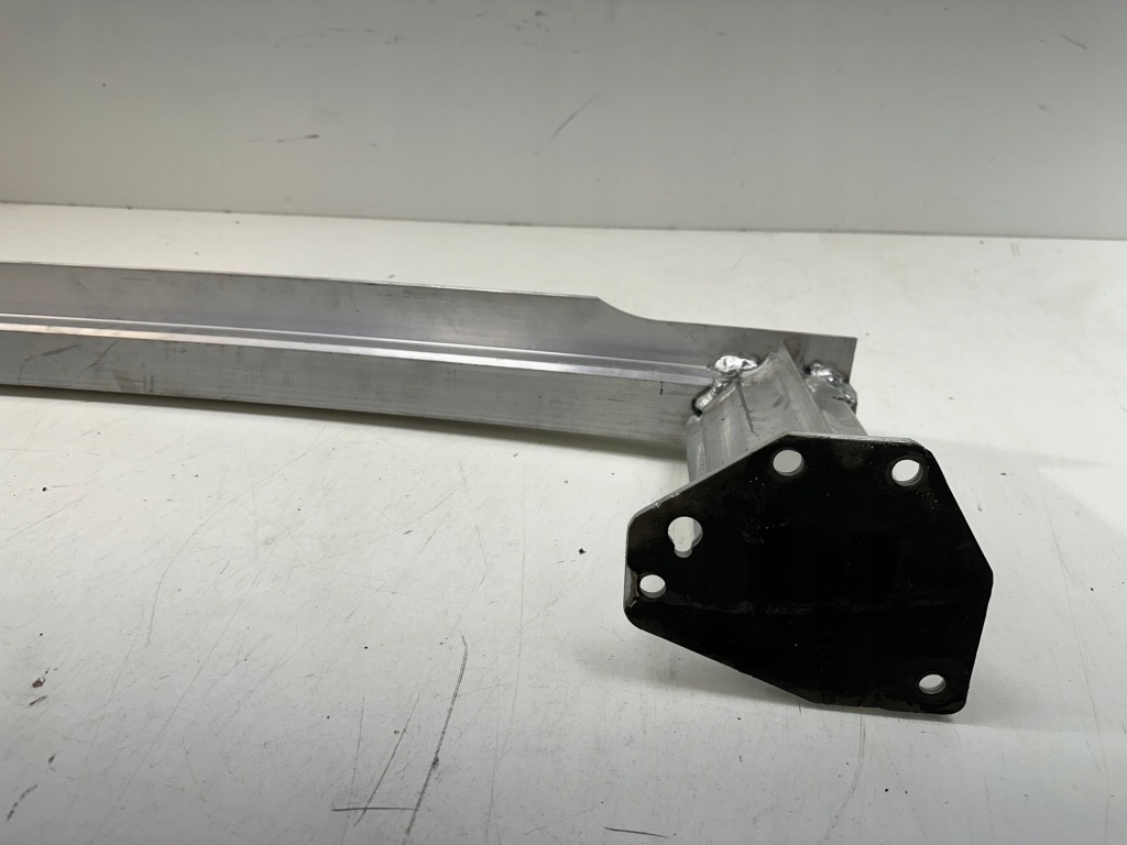 Балка бампера задняя citroen ds9 Цена