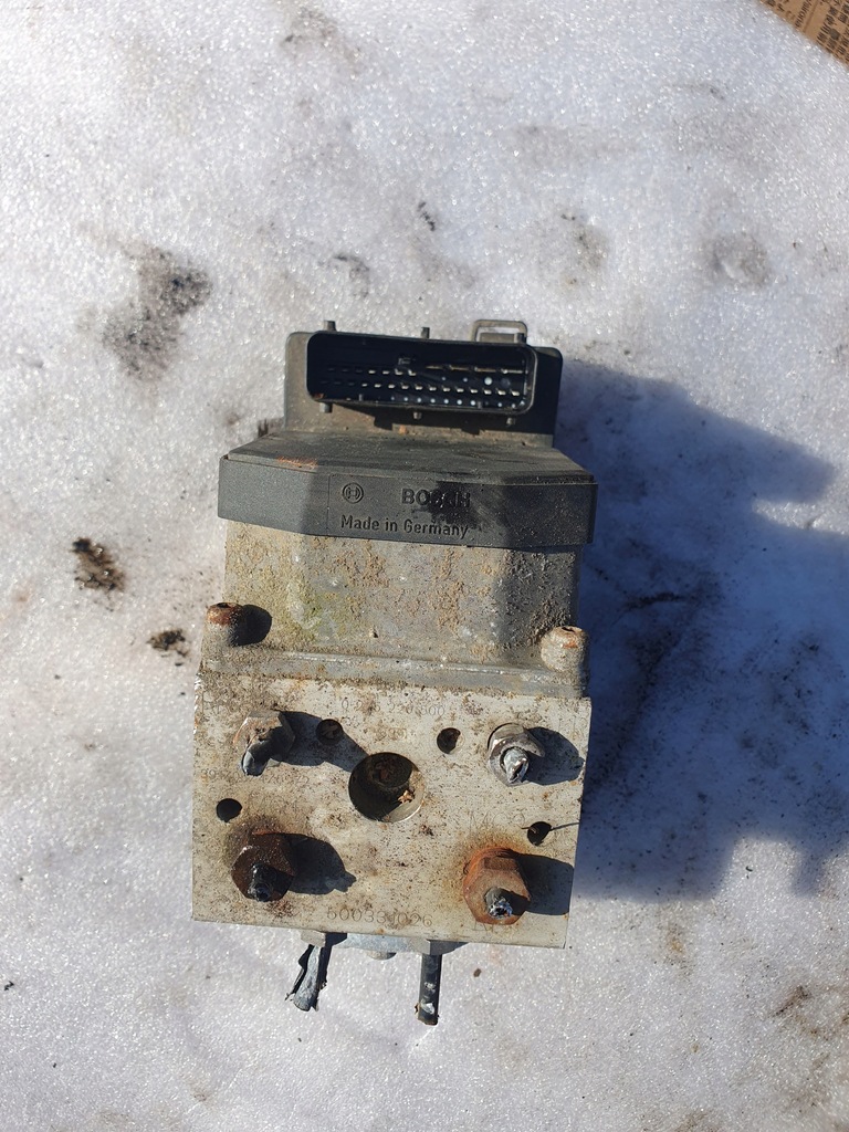 фото №10, Петля дверь левый перед петли iveco daily iii unijet16v 29l10hpi 2002r