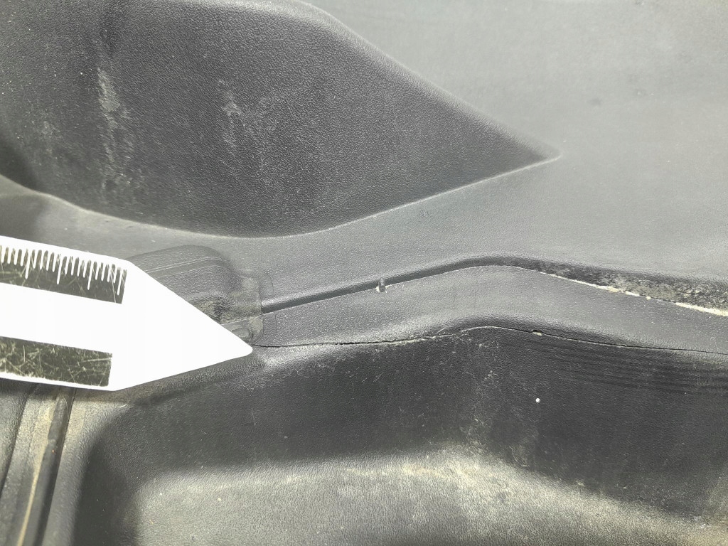 фото №5, Ford mustang vi lift жабо пластиковый eu jr3b-63018a15-acw