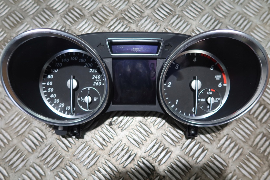 Купити Лічильник приладова панель mercedes ml a1669003606