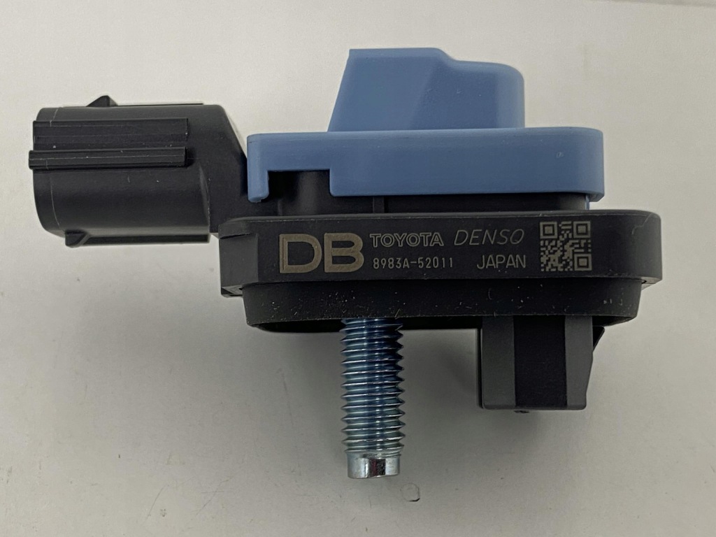 Купити Lexus es vii датчик ударний лівий задній 2018-