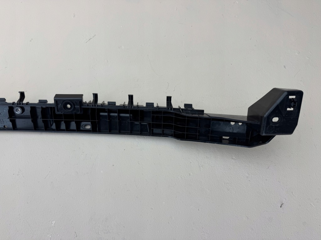 фото №13, Tesla model y 20r- направляющая кронштейн бампера задняя 1494045-00