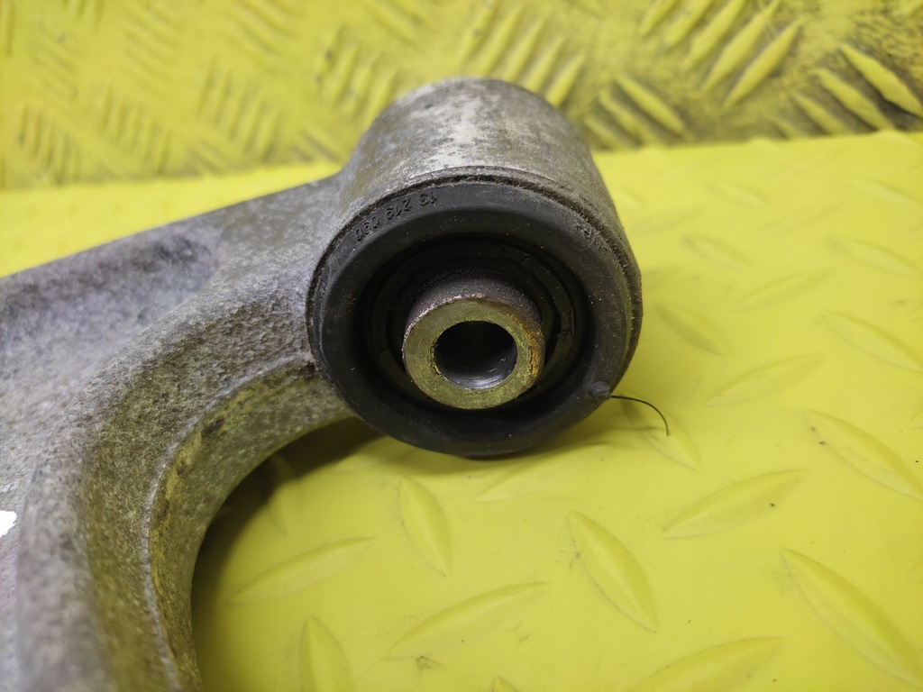 фото №4, Opel insignia sedan рычаг левый перед