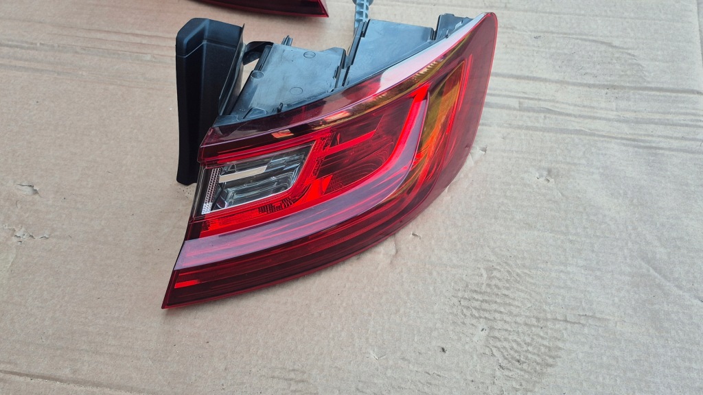 Фара задняя левая правый  led w крыло renault megane iv hb хэтчбек Доставка