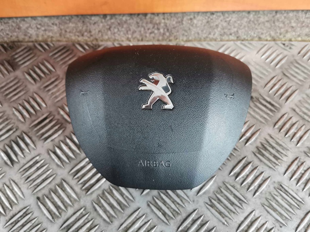 фото №1, Подушка безопасности руля peugeot 2008 ii оригинальный номер 98072114zd