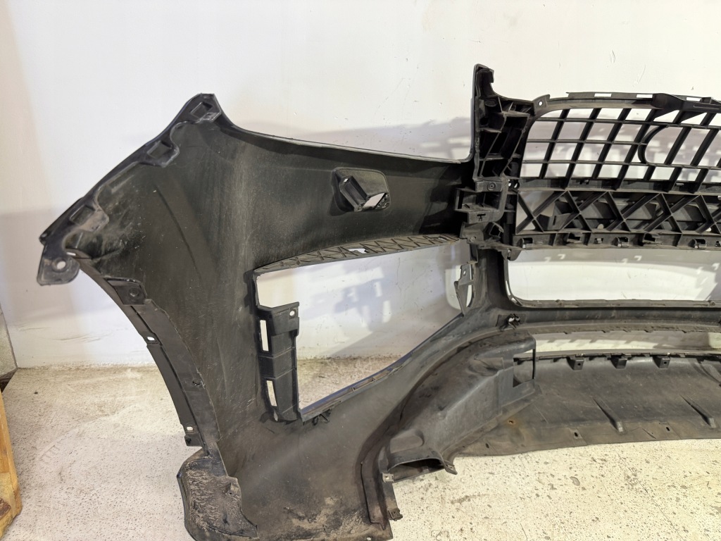 Бампер перед передній audi q7 s line v12 4l лист Зі Шроту