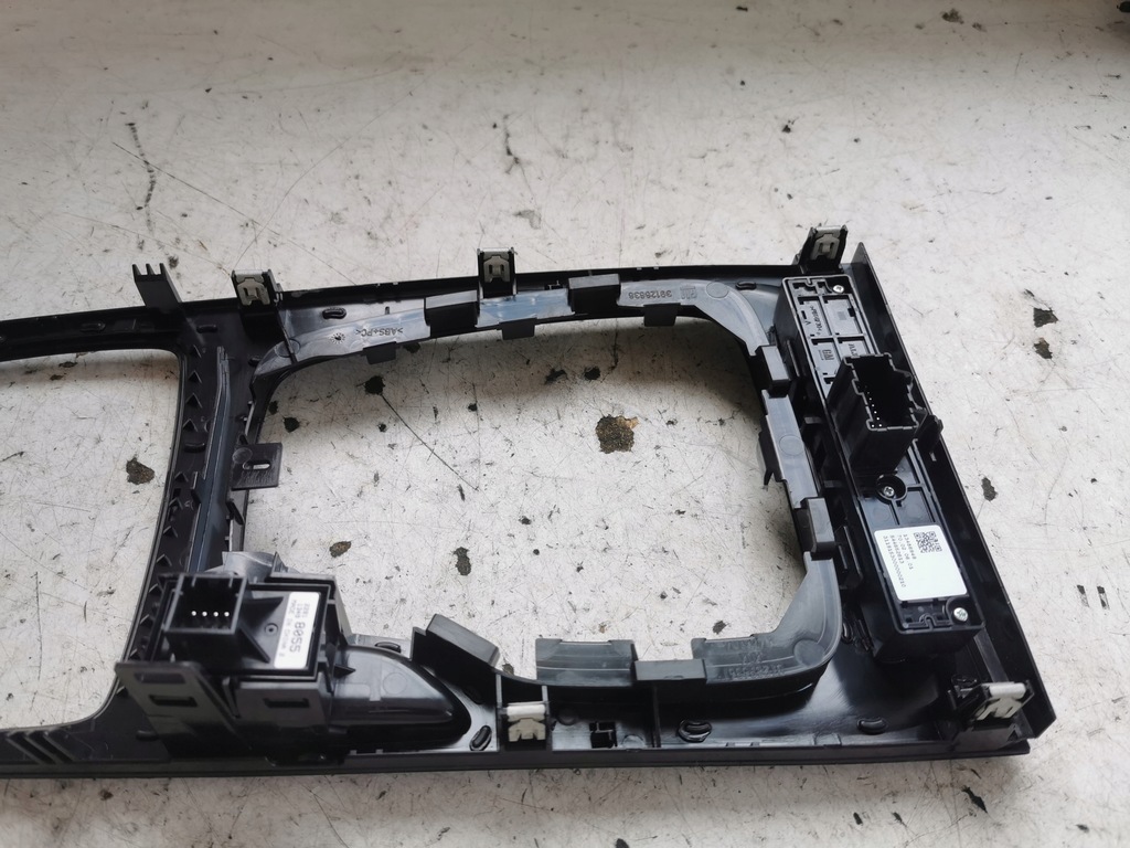 фото №5, Opel insignia b рамка домкрата передач панель вимикач асистент pdc