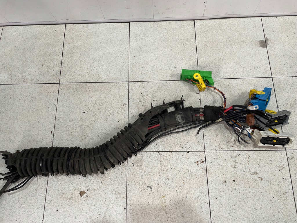 фото №2, Джгут електропроводка дроти рами кабіни scania r