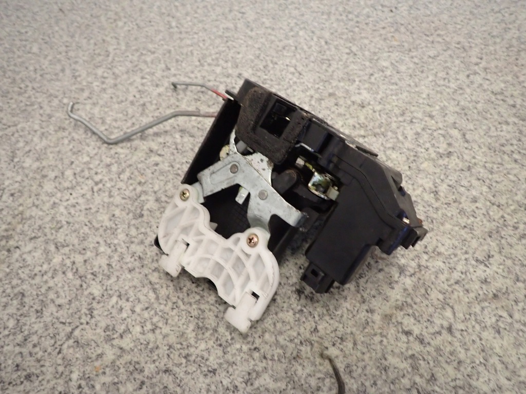 фото №4, Kia cerato 04-08 замок дверь передний правый