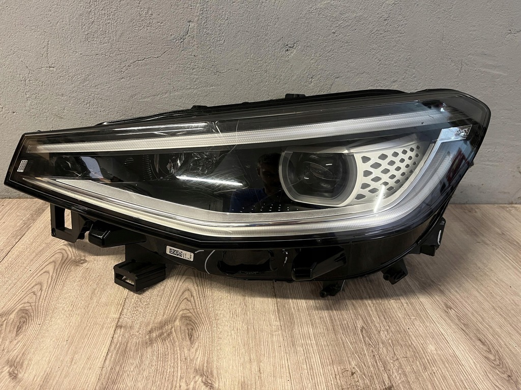 фото №1, Vw id4 id.4 лампа левый перед full led 11b941035n