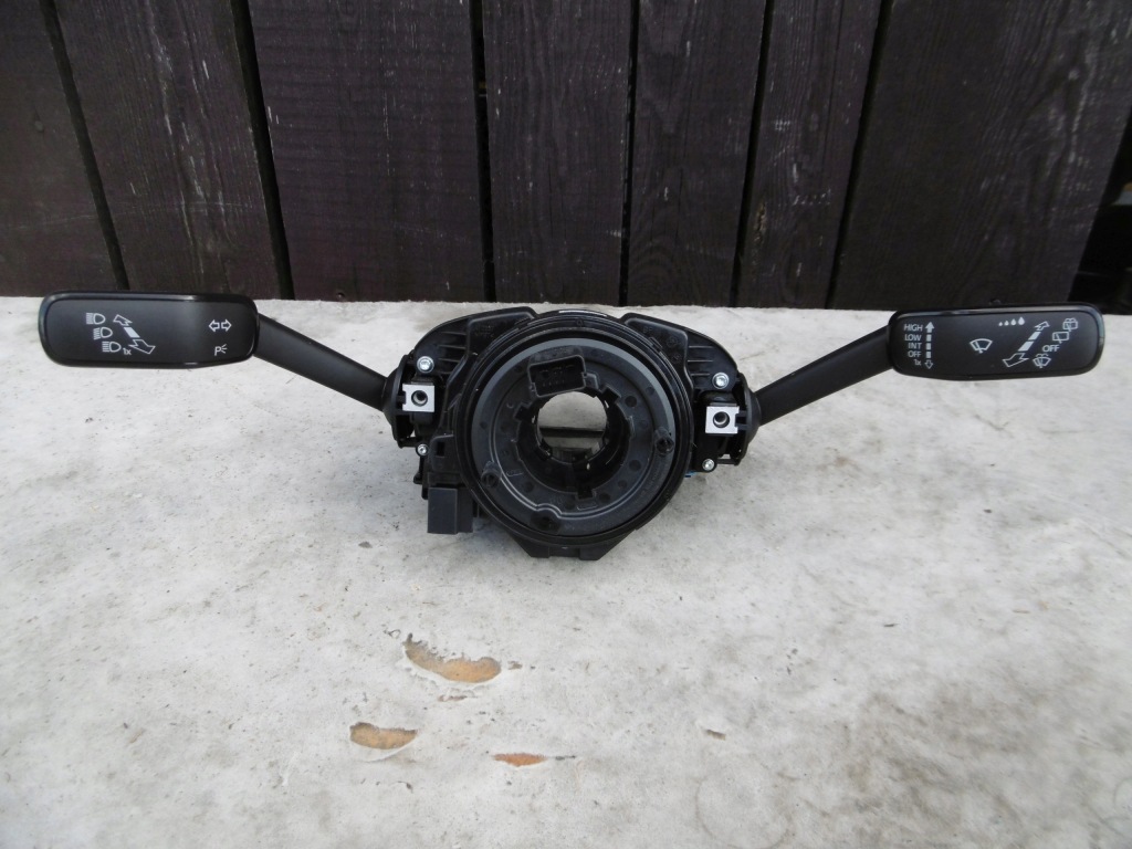 фото №1, Переключатель комбинированный 2q0953521 vw polo 2g vi