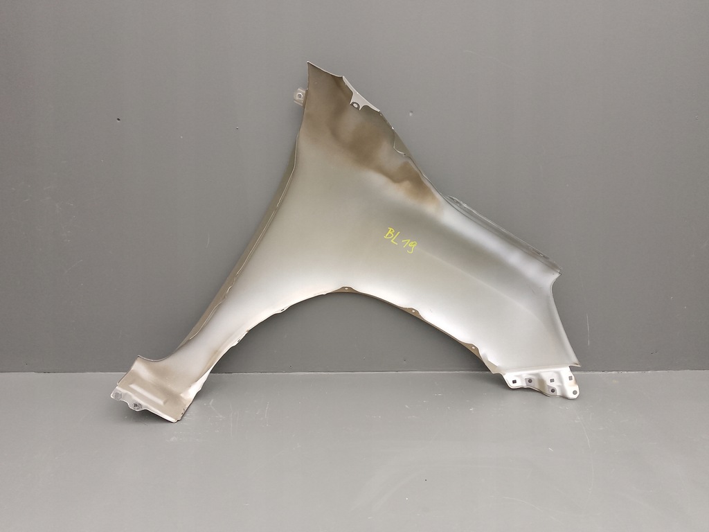 фото №7, Toyota hilux viii 8 lift 2015- крила лівий передній =