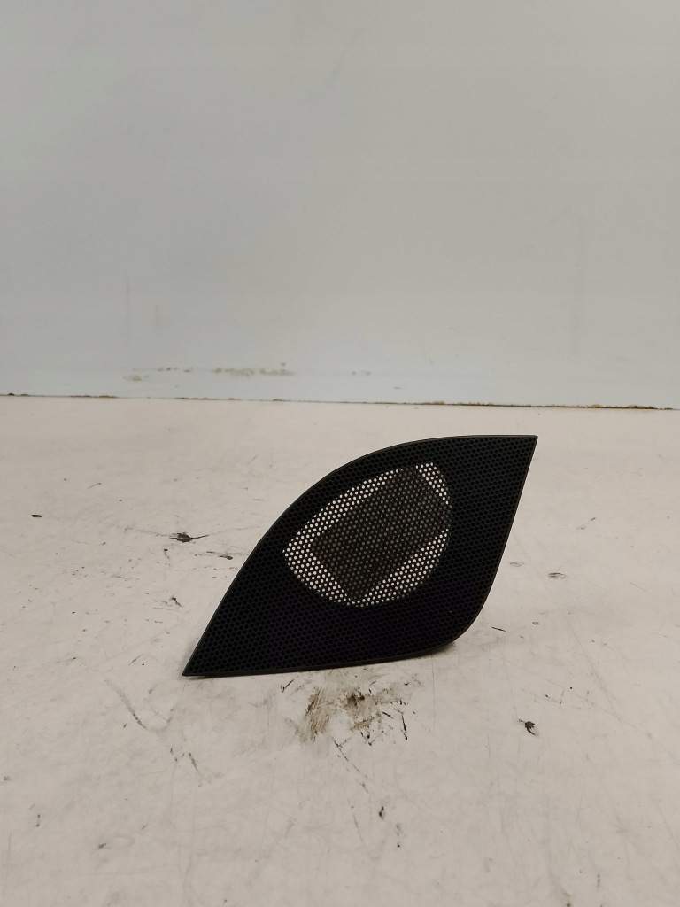 фото №1, Audi q5 ii fy 80a решётка динамика правая 80b035428