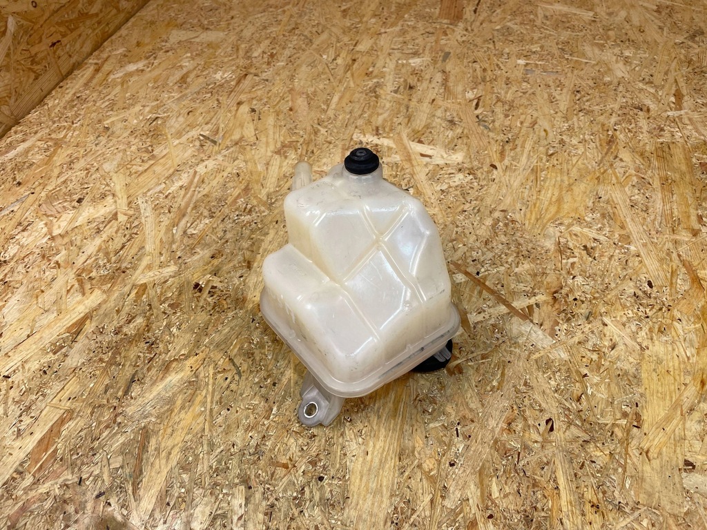 фото №7, Бак бачок расширительный toyota prius iv 2015-