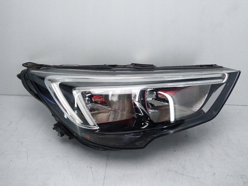 фото №1, Лампа правая перед opel crossland x 13467968 led