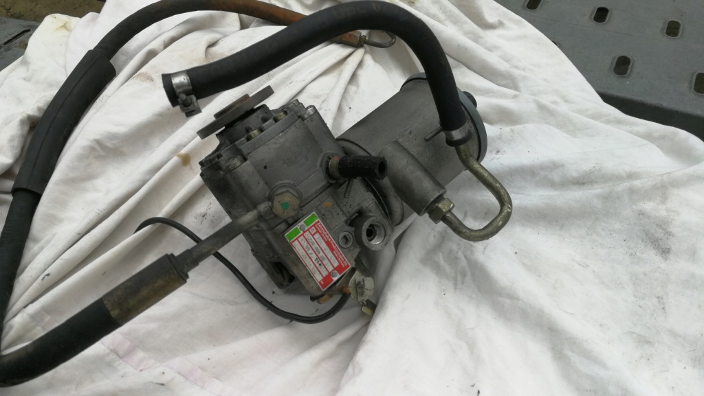 Насос усилителя тандем asd уровень mercedes w124 124 r129 w140 w210 в Украине