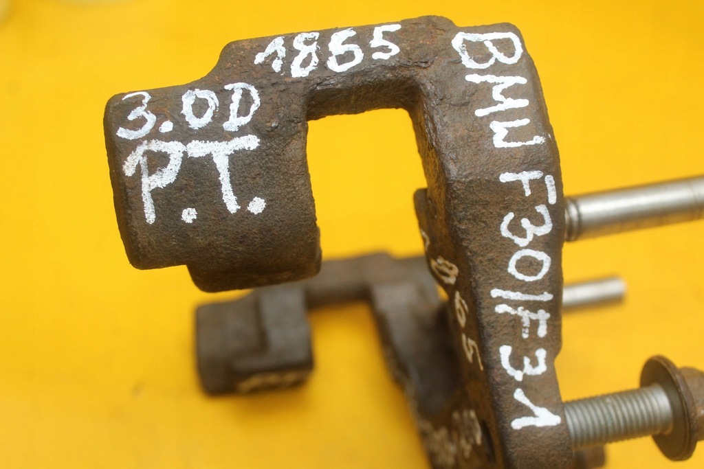 фото №9, Скоба супорт скоба правий задня задній bmw f30 f31