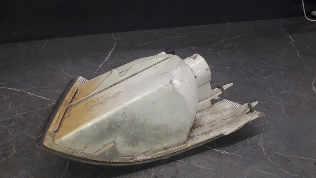 фото №9, Поворотник правий volvo s40 depo