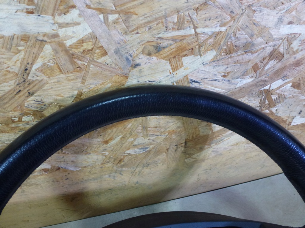 фото №5, Volvo v50 повітропровід шкіра