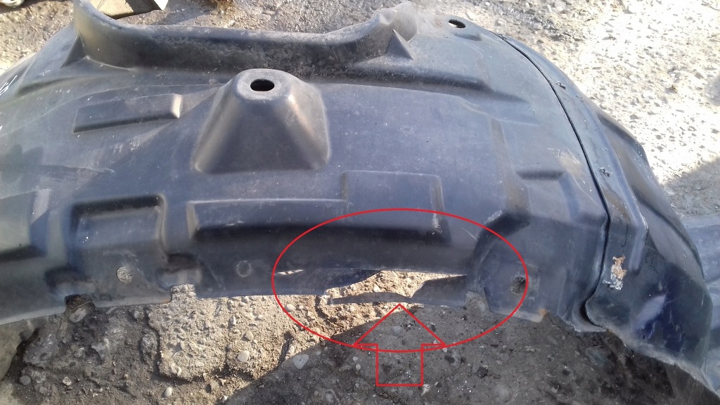 фото №4, Подкрылок правый перед передние mazda 3 i bk 03-06 хэтчбек