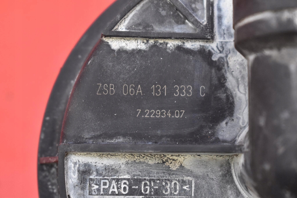 фото №8, Помпа воздуха вторичного 06a131333c audi a3 8p 1.6 8v 102 km 03-05